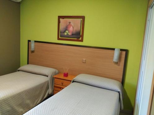 Hostal Ds Velilla de San Antonio Luaran gambar